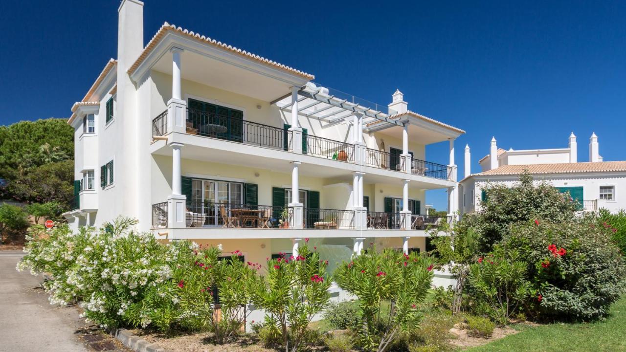 Apartment Suzanne Vale do Lobo Bagian luar foto